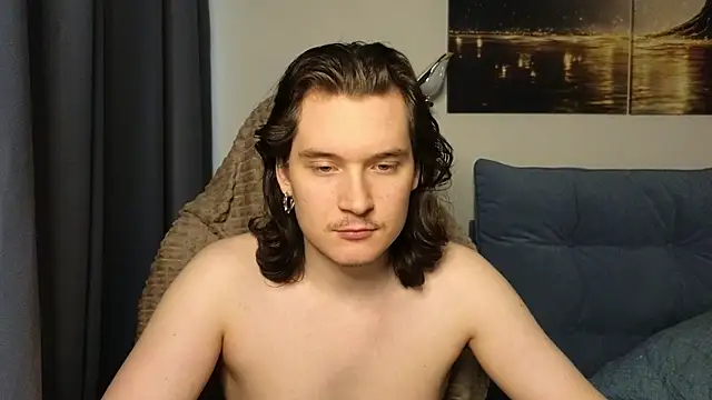 MoreRealAlex online show from 05.04.26