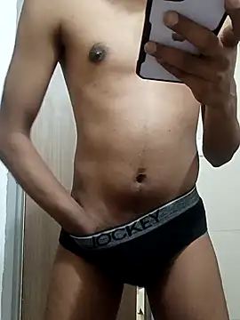 Snapshot of JerryJerome01 chatting on 03.01.25 JerryJerome01 online show from 03.01.25