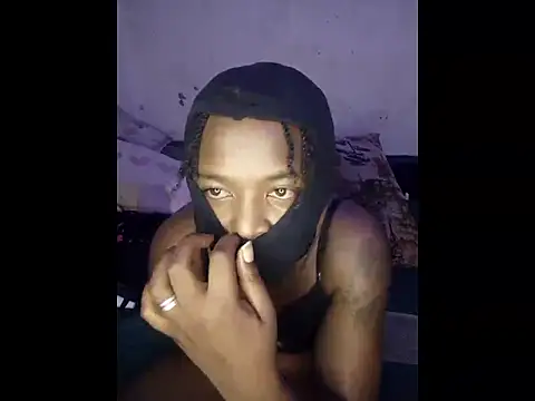 Freaky Vannahs online show from 02.25.26