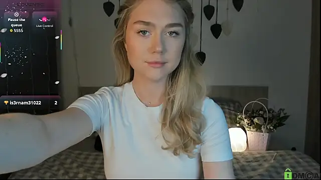 TheVanessaMaes online show from 02.24.26