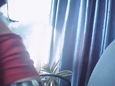 Snapshot of Haralushiaaax chatting on 02.04.26 Haralushiaaax online show from 02.04.26