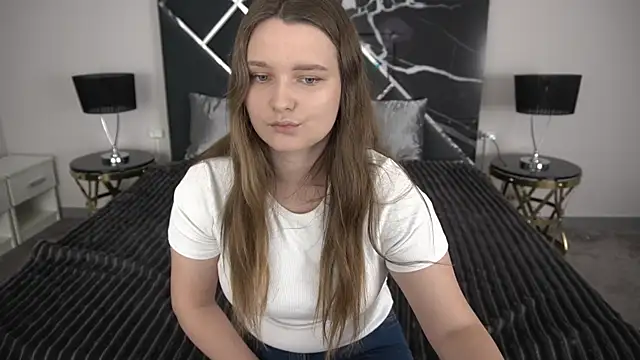 MagicPeachh  online show from 07.07.26
