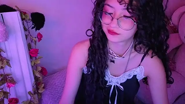 Snapshot of CherieCurl chatting on 07.06.26 CherieCurl online show from 07.06.26