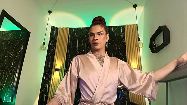 Bella salvatore online show from 04.13.26