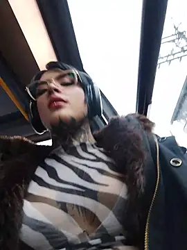 taaylor33 online show from 03.05.26