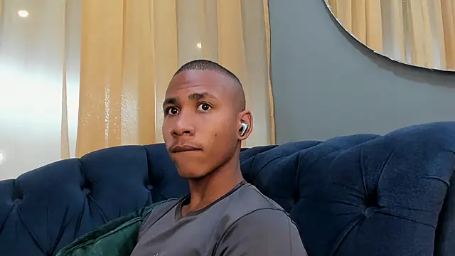 Snapshot of Ethan_Fox11 chatting on 01.11.25 Ethan Fox11 online show from 01.11.25