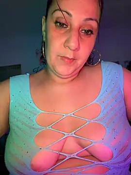 DeeLight124 online show from 04.18.26