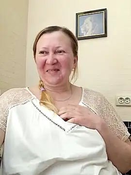 blondyaguar online show from 02.20.25