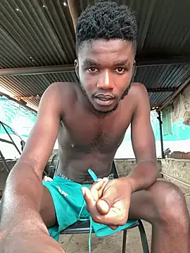 Snapshot of HottSledge chatting on 12.28.24 HottSledge online show from 12.28.24