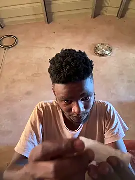 Snapshot of HottSledge chatting on 03.08.25 HottSledge online show from 03.08.25