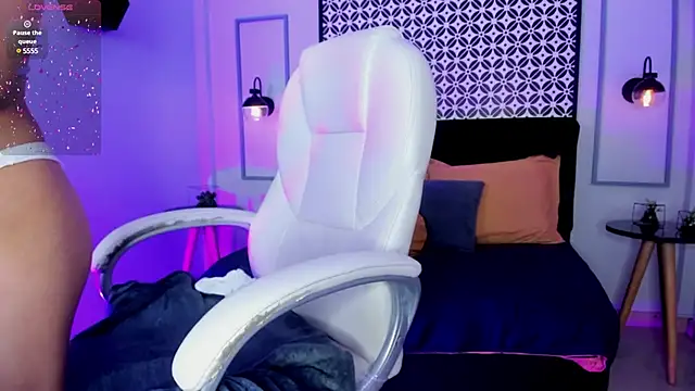 Snapshot of Chloe_fischer_ chatting on 12.18.24 Chloe fischer online show from 12.18.24