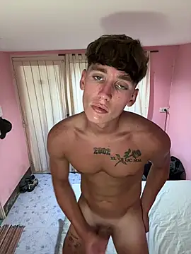 Hornyyoungstud123 online show from 07.08.26