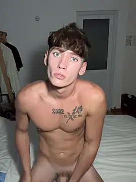 Hornyyoungstud123 online show from 07.31.26