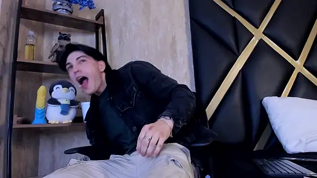 Karimferrer online show from 03.15.26