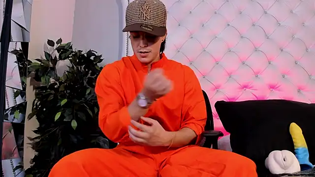 Karimferrer online show from 03.31.26