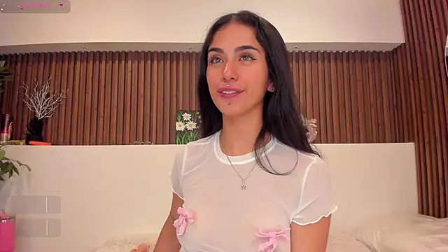 Snapshot of isabella_cooper9 chatting on 12.02.24 isabella cooper9 online show from 12.02.24