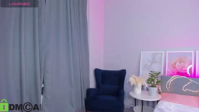 Elis Fox online show from 02.10.25