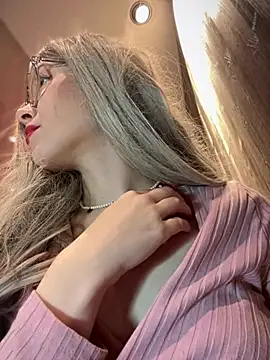 Snapshot of Times__Square chatting on 12.15.24 Times Square online show from 12.15.24