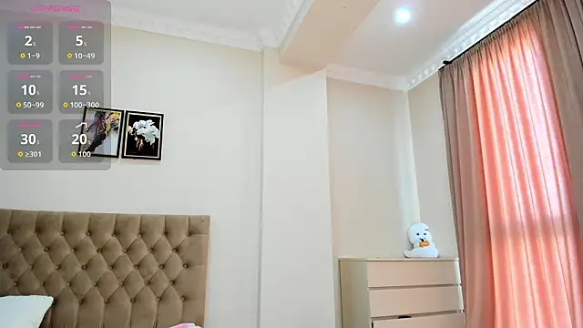 Snapshot of shine_chanel chatting on 03.21.26 shine chanel online show from 03.21.26