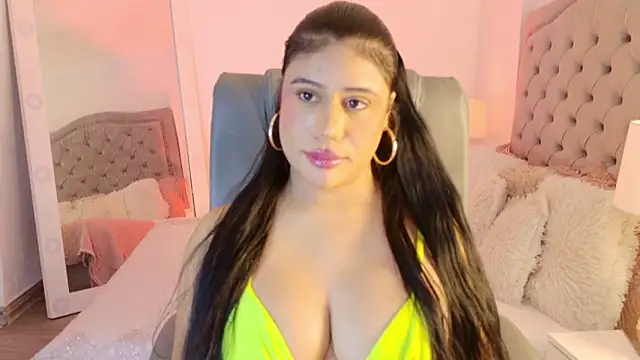 Snapshot of AshleyFerrer chatting on 04.25.26 AshleyFerrer online show from 04.25.26