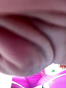 Snapshot of Amber_Rush_ chatting on 10.30.25 Amber Rush online show from 10.30.25