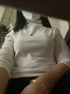 Snapshot of Tuongvy05 chatting on 12.23.24 Tuongvy05 online show from 12.23.24