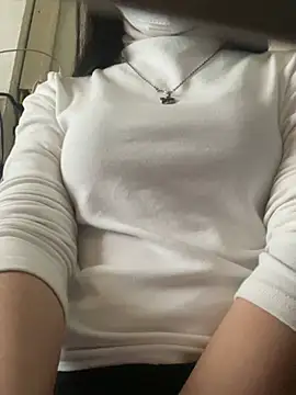 Snapshot of Tuongvy05 chatting on 12.23.24 Tuongvy05 online show from 12.23.24