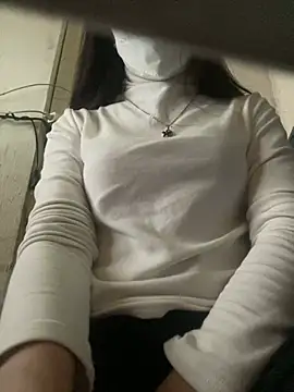 Snapshot of Tuongvy05 chatting on 12.23.24 Tuongvy05 online show from 12.23.24