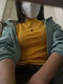 Snapshot of Tuongvy05 chatting on 01.02.25 Tuongvy05 online show from 01.02.25