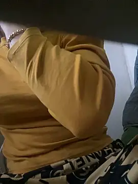 Snapshot of Tuongvy05 chatting on 03.12.25 Tuongvy05 online show from 03.12.25