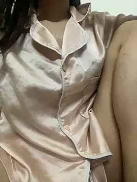 Snapshot of Tuongvy05 chatting on 03.15.25 Tuongvy05 online show from 03.15.25