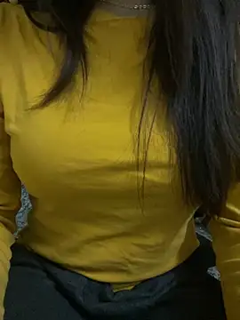 Snapshot of Tuongvy05 chatting on 02.14.26 Tuongvy05 online show from 02.14.26