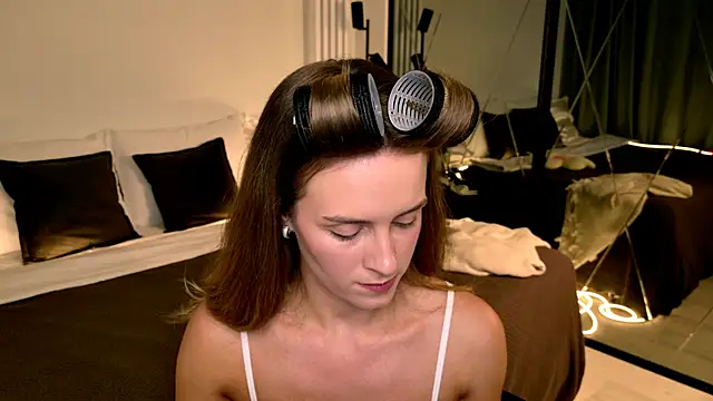 RozzitaBedberry online show from 06.02.26