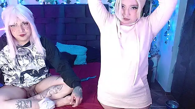 Snapshot of the_lesbian_game chatting on 09.24.25 the lesbian game online show from 09.24.25