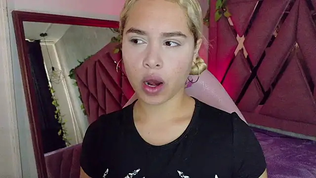 Haelycute online show from 02.11.26