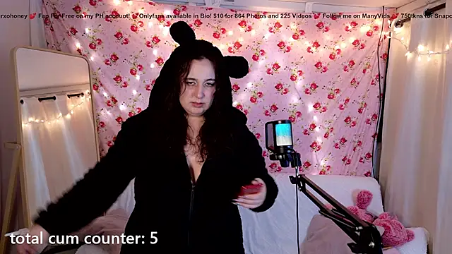 amberxoxhoney online show from 02.28.25