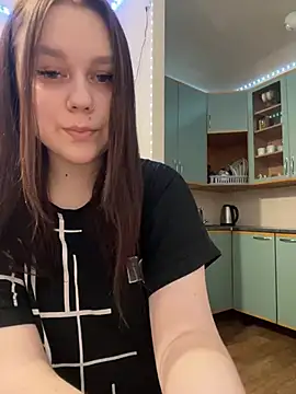 Marylallka5 online show from 01.30.25