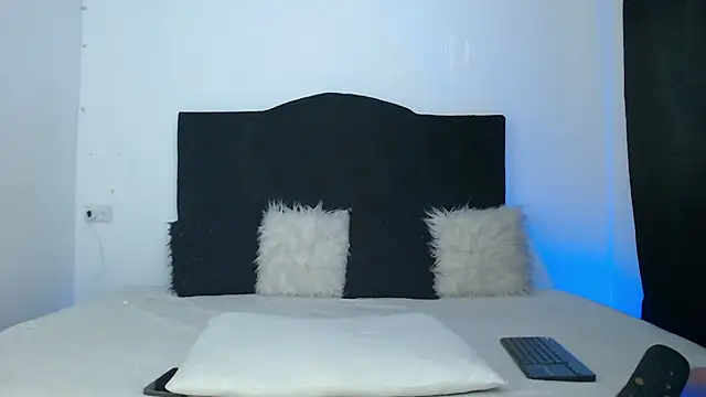 Jennifer Louisee online show from 02.19.25