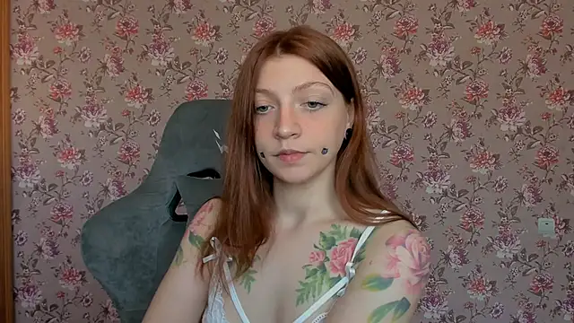 Lolly Haze online show from 06.19.26