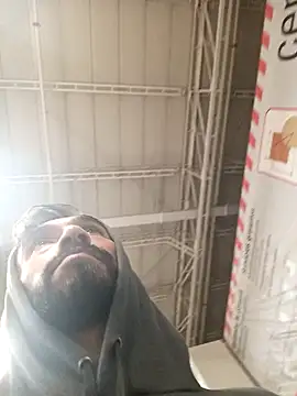 weedmanhot28 online show from 12.19.24