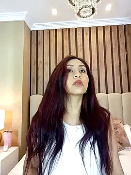 MonicaMoret online show from 02.06.25