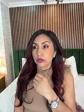 MonicaMoret online show from 02.26.26