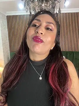 MonicaMoret online show from 03.13.26