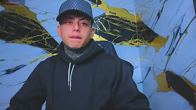 Kevin22 222 online show from 10.25.25