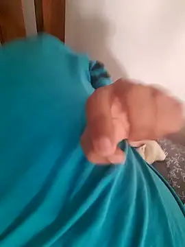 Snapshot of your_fuck_boy_00 chatting on 02.18.25 your fuck boy 00 online show from 02.18.25