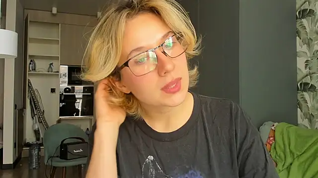 Snapshot of Lilith_lutherlow chatting on 01.16.26 Lilith lutherlow online show from 01.16.26