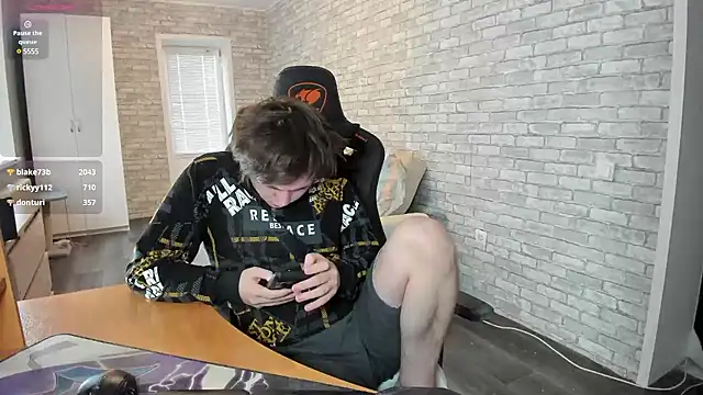 Snapshot of iliaskrislove chatting on 03.12.25 iliaskrislove online show from 03.12.25