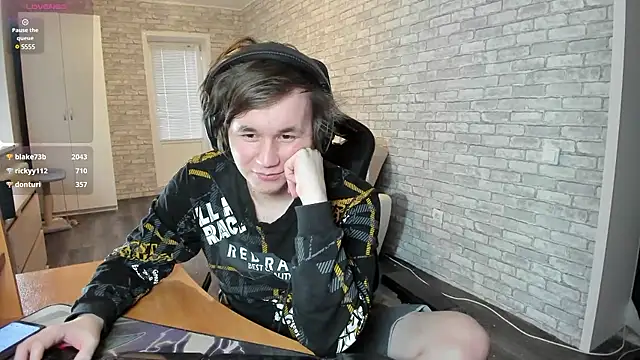Snapshot of iliaskrislove chatting on 03.12.25 iliaskrislove online show from 03.12.25