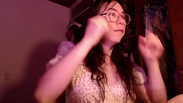 emily pearl  online show from 01.19.26