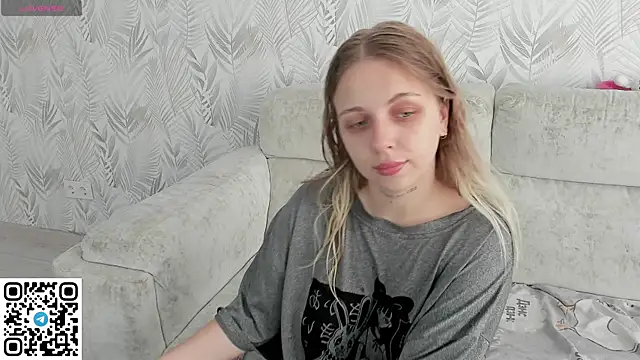 Alice Halle online show from 07.23.26